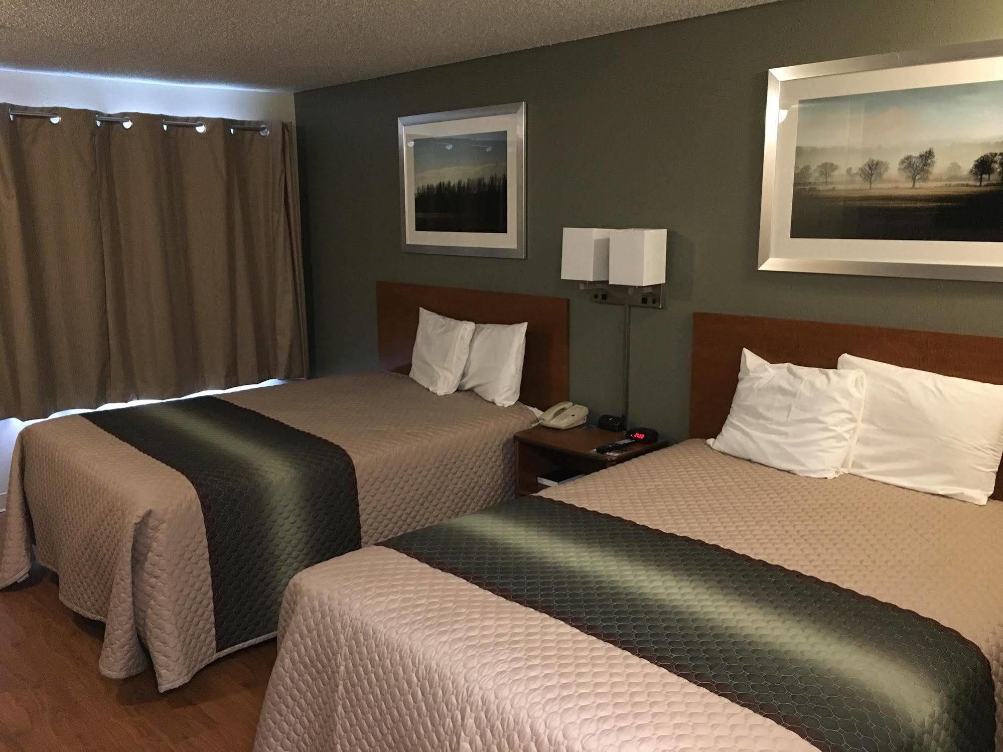Hometowne Studios By Red Roof Colorado Springs - Airport Екстериор снимка